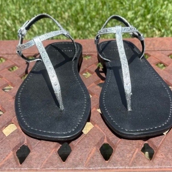 NWT Marc Fisher Studded Metallic Silver Leather Thong Ankle Strap Sandal - Picture 5 of 12
